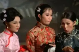 你站在桥上看风景 看风景的人在桥洞看你，哈哈哈……视频封面