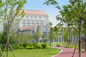 跨越历史的栈桥 ——山东大学青岛校区2018最新宣传片视频封面