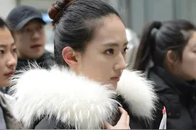 2018艺考：北电复试白衣美女神似孙怡图片