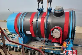 辽宁红沿河核电二期工程进入核岛主设备安装高峰图片