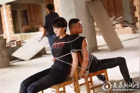 牟星《利刃出击》真情流露 与杨烁共患难感情升温图片