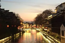 【《2017江苏新诗年选》初选稿16】 大卫：《这么多年，我把玫瑰都理解错了》等7首图片