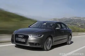 奥迪A6L防冻液漏水引发故障图片