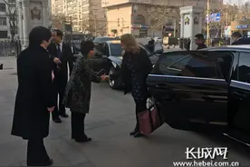 石家庄市第二中学与美国一学校签订友好学校协议图片