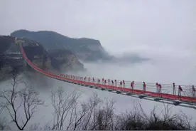 直通云海！世界最长玻璃索桥你敢走吗？图片