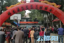 邵东：扶贫招聘来到家门口图片