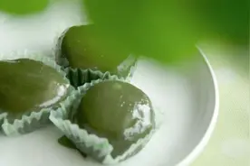 蛋黄味麻糬味冰皮蛋糕味……各路网红统统退下！吃青团，快来认领你的家乡味！图片