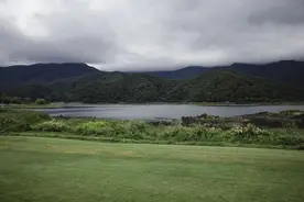 我在台风季登顶富士山图片