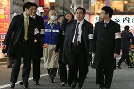 日本歌舞伎町被曝专宰外国人 中英文多语种拉客图片