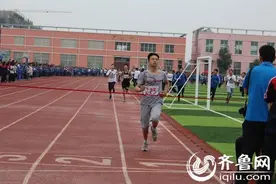 享受阳光体育 冠县清泉中学举行首届学生运动会图片