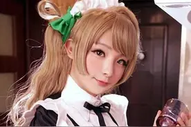 00后男生直播化妆!妆后居然这么美! 直播化妆爆红曾获赞330万图片