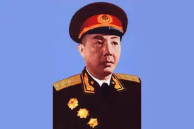 那些从儿童团走出来的共和国将领图片