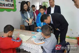 怀化农商银行：爱洒鹤城福利院图片