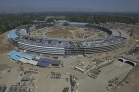 苹果Campus 2总部大楼 4K 航拍片曝光图片