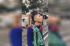 四川方言，棒棒是个无所不能的职业，结局笑喷了视频封面