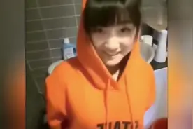 妹妹抽烟被我抓住了，这可咋整