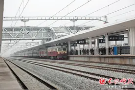 石长铁路实现上下行分离 全线电气化将开通图片