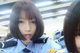 公安大学校花晒校园照 原来是一清纯萌妹子图片