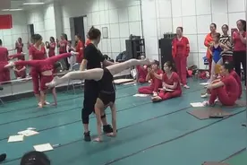 舞蹈基本功训练 侧手翻分解