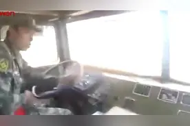 搞笑视频 军人考驾照，教练都吓傻！视频封面
