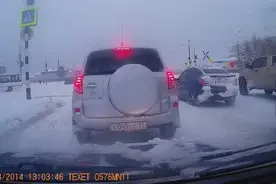 最神大巴过弯，帅气！ 绝顶高手啊图片