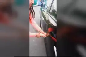 教你一招汽车钣金修复绝技！妹子快学学！图片