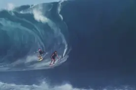 世界上最大海浪，目测30米，让我冲一次！图片