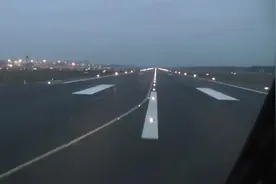 驾驶舱视角：波音737客机起飞全过程，这是一种完全不同的体验图片