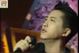 20多年前，哈林登场春晚，一出场我以为是邓超，太像了！图片