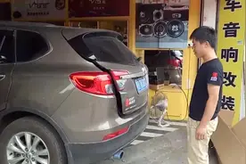 别克昂科威改专用电动尾门感应后备箱一脚踢图片