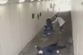 调戏别人女友，结果惨撞拳击手，迅速被KO图片