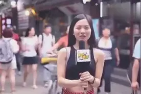 你爸爸当年是怎么追到你妈妈的？ 我擦，笑哭了！视频封面