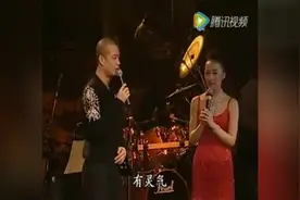 罕见的《铁血丹心》污男妖​女版！震憾全场！图片