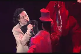 陈奕迅大型演唱会太疯狂 太浮夸  胆子小的就别看了图片