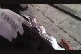 大师用一根钢条完美打造丈八蛇矛，原来手工帝也是个三国迷视频封面