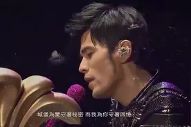 他是华语乐坛最杰出的音乐人，写了两百多首歌，被评音乐鬼才！图片