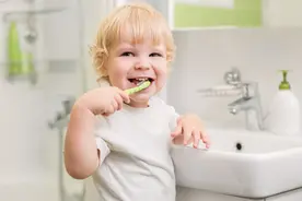 孩子牙齿稀疏有缝是怎么回事?图片