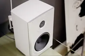 丹拿新品悠悦扬声器XEO-2，真正使音乐享受变得更轻松简单图片