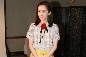 衬衣到底系几颗扣子才是性感？图片