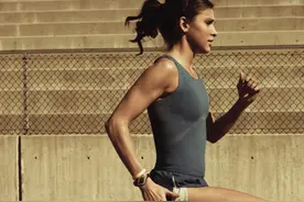 跑步时为什么屁股会感觉到酸疼呢？图片