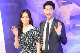 奇异果TV同步直播韩国百想艺术大赏，视帝后花落《太后》双宋？图片