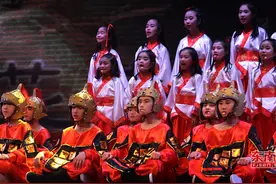 2018年“丝路春晓”文艺晚会在泉州音乐厅举行图片
