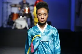 首尔时装周——设计师金慧顺韩服时装秀图片