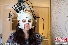 科学家开发可穿戴脑部扫描头盔：3D打印 重905克(图)图片
