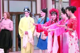 莫斯科热赏《梨园春》图片