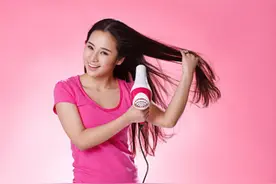 吹风机里缠入了头发怎样清理图片