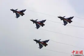 中国歼10飞机首飞20周年揭秘：首飞不易 定型更难图片