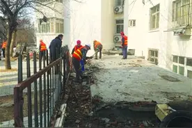 燕儿岛路院内违建被拆 金门路街道打造整洁市容图片