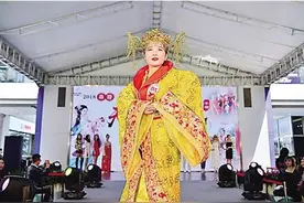丰都庙会海选“天子娘娘” 乌克兰哈萨克斯坦美女也来了图片