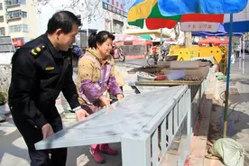 塔山早市可收放护栏式摊位支架获点赞图片